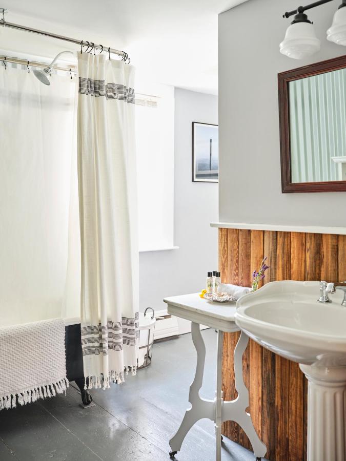Cedar Hill Farm B & B Essex Экстерьер фото