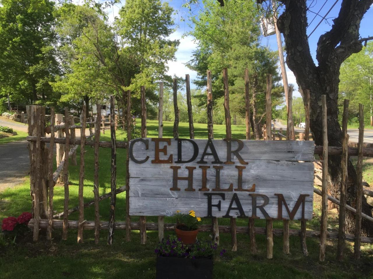 Cedar Hill Farm B & B Essex Экстерьер фото