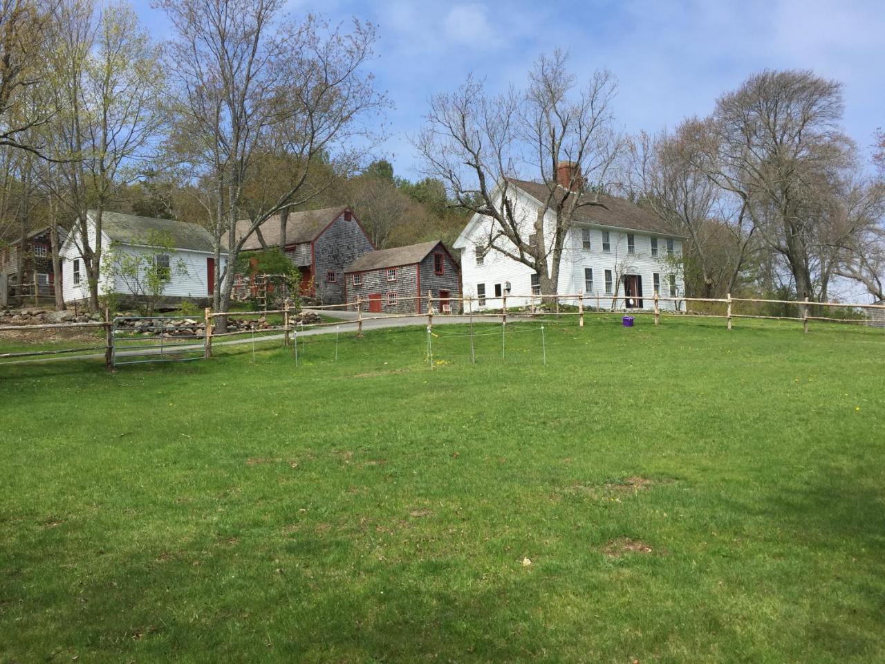 Cedar Hill Farm B & B Essex Экстерьер фото